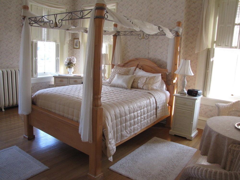 Lovelace Manor Bed And Breakfast Ланкастър Екстериор снимка