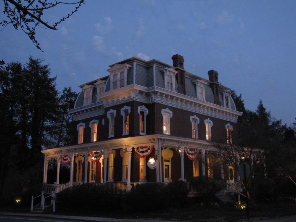 Lovelace Manor Bed And Breakfast Ланкастър Екстериор снимка