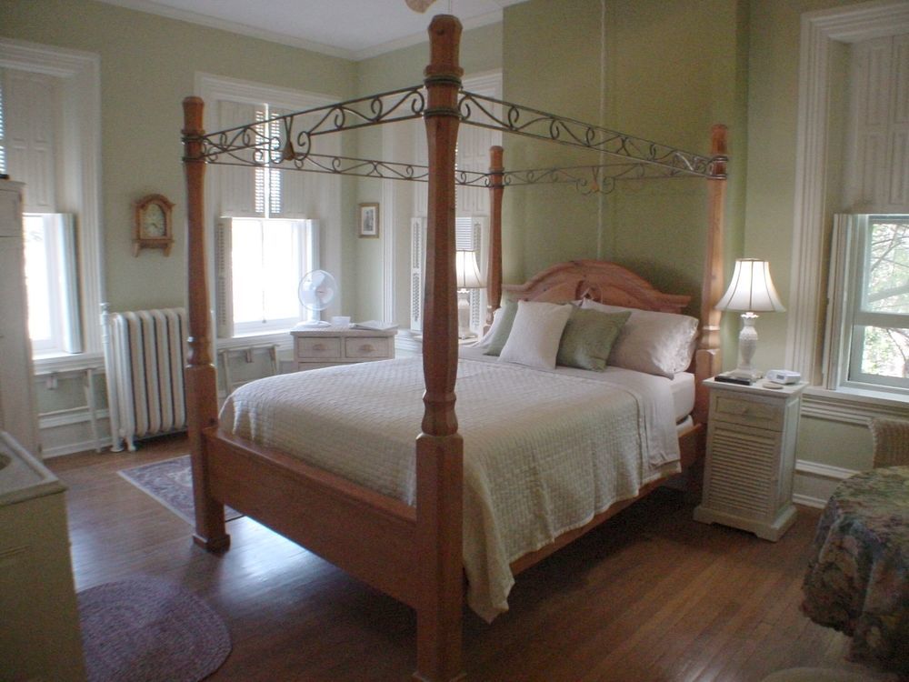Lovelace Manor Bed And Breakfast Ланкастър Екстериор снимка