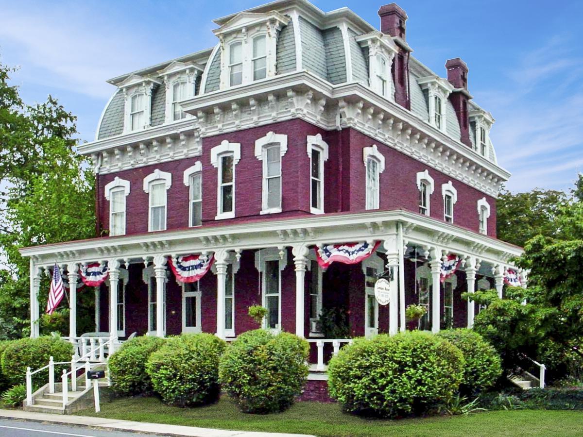 Lovelace Manor Bed And Breakfast Ланкастър Екстериор снимка